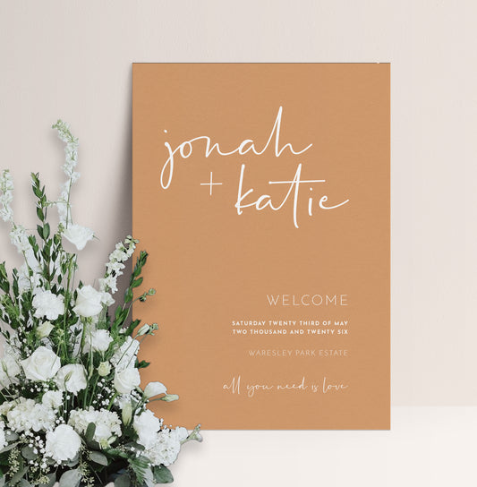 WOODLAND LUXE WELCOME SIGN